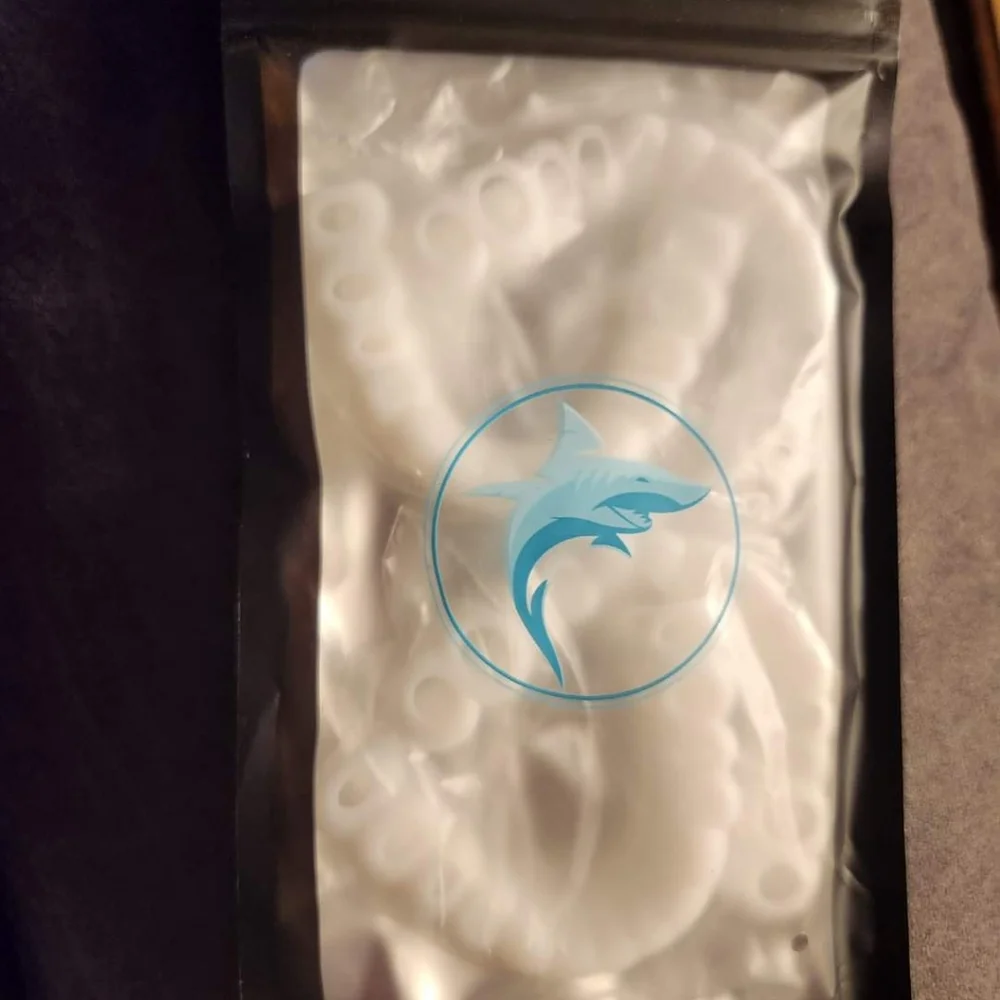 Temp fake teeth - Picture 2 of 3